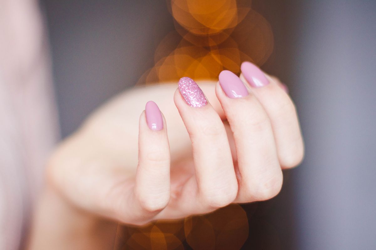Glitter gel manicure by Yume Nail Studio